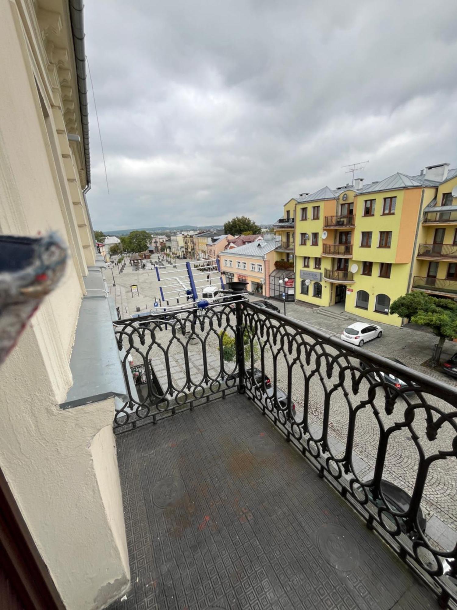 Apartamenty Luczkowskiego Z Widokiem Na Studnie 3 Chełm Buitenkant foto