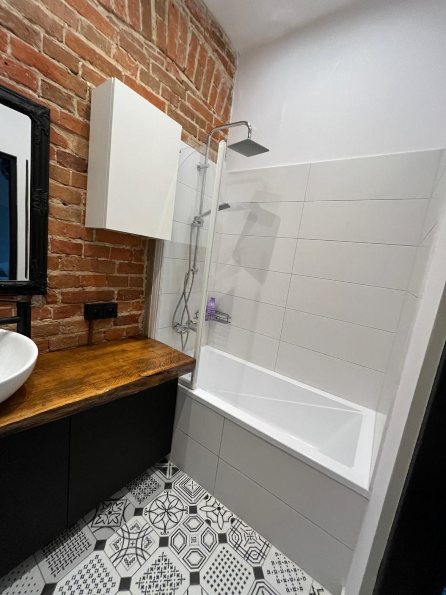 Apartamenty Luczkowskiego Z Widokiem Na Studnie 3 Chełm Buitenkant foto